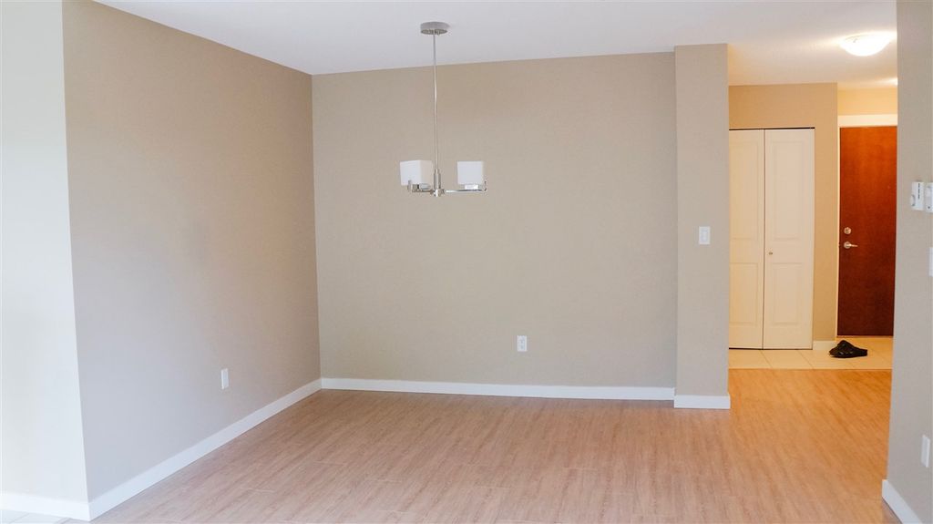 listing image 1105148610488825359