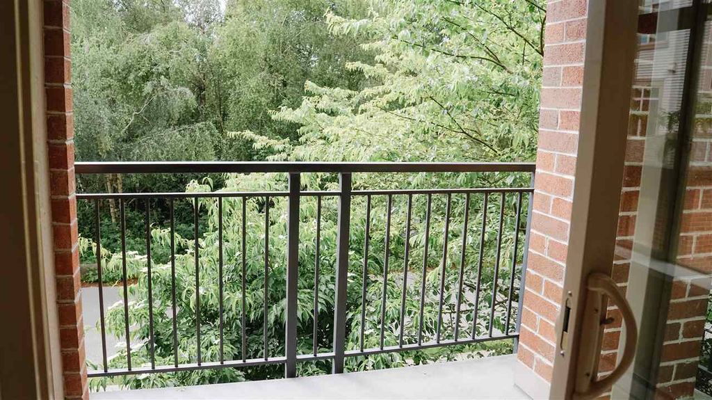 listing image 1101405718536857588