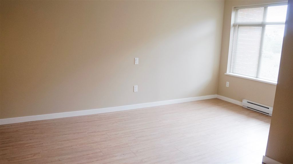 listing image 1108498361104352337