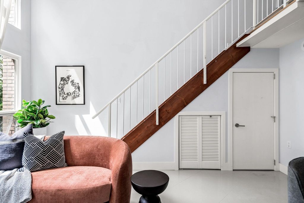 listing image 1107455605854549462