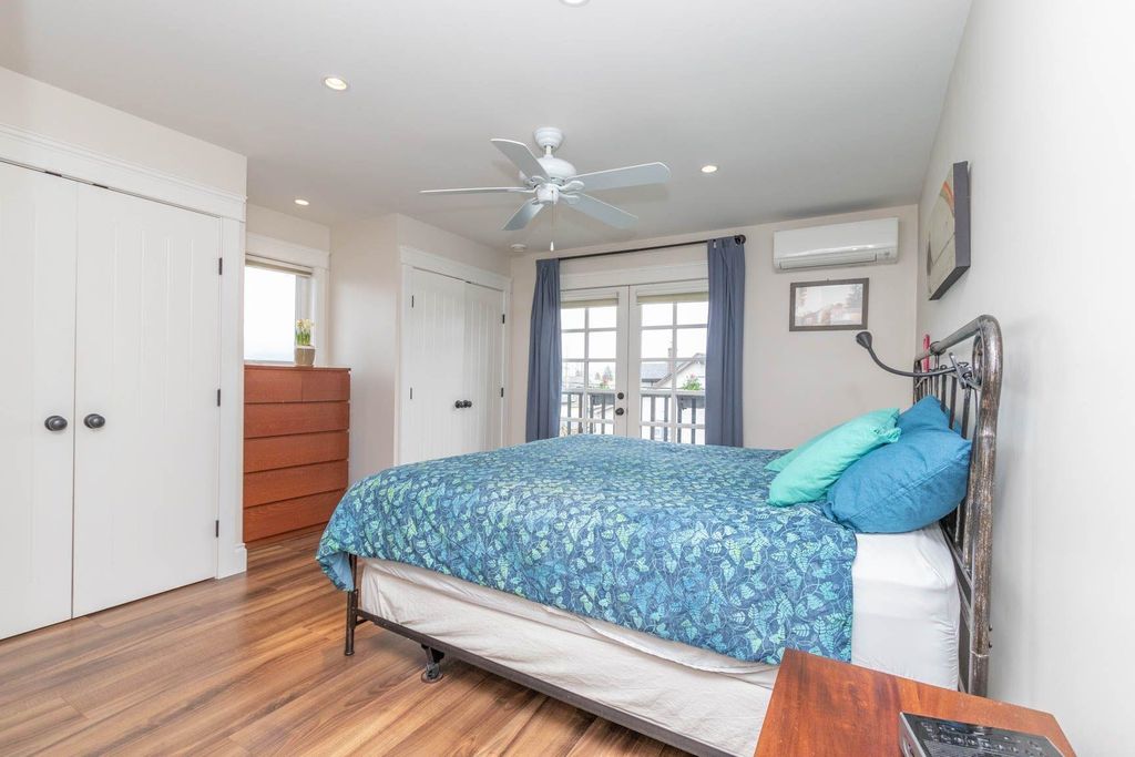 listing image 1100851232064240417