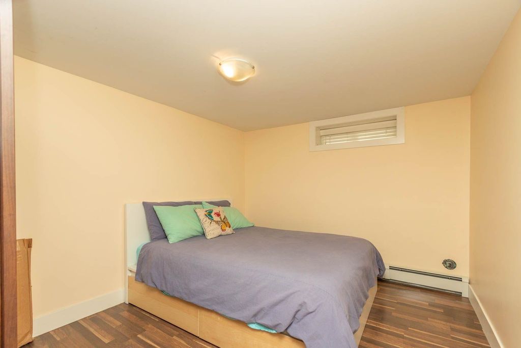 listing image 1100778802508593241