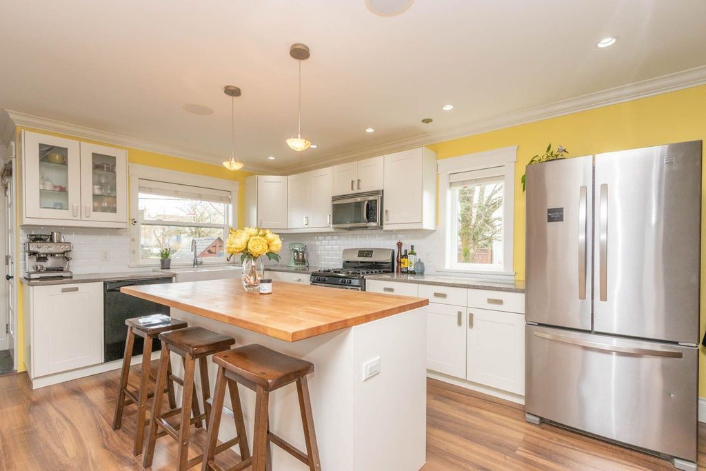 listing image 1109883980649781077