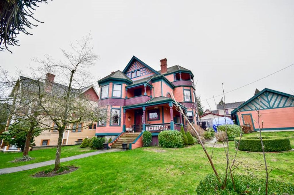 listing image 1105776106868648311