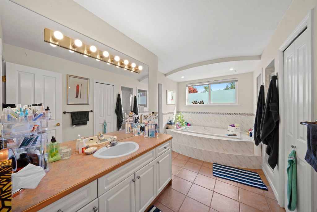 listing image 1102062898068423910