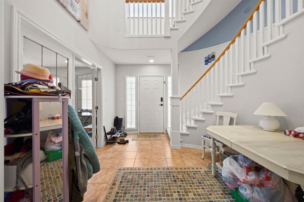 listing image 1108101713779833917