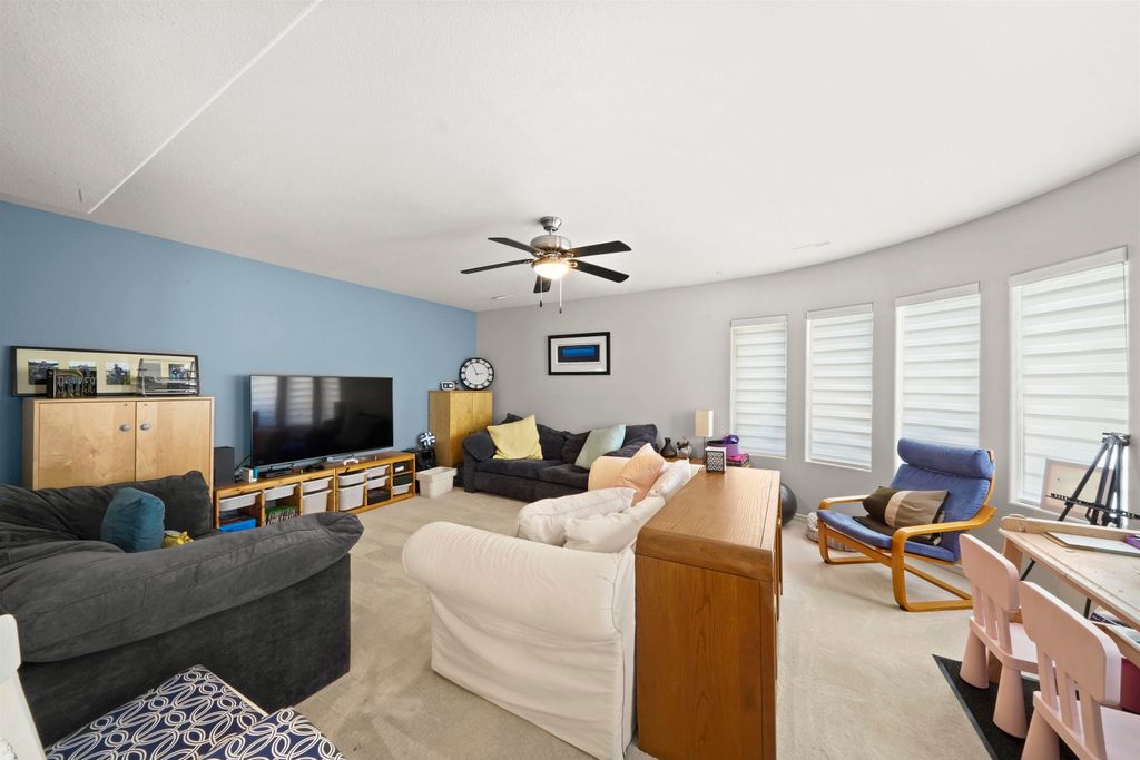 listing image 1107658892042092409