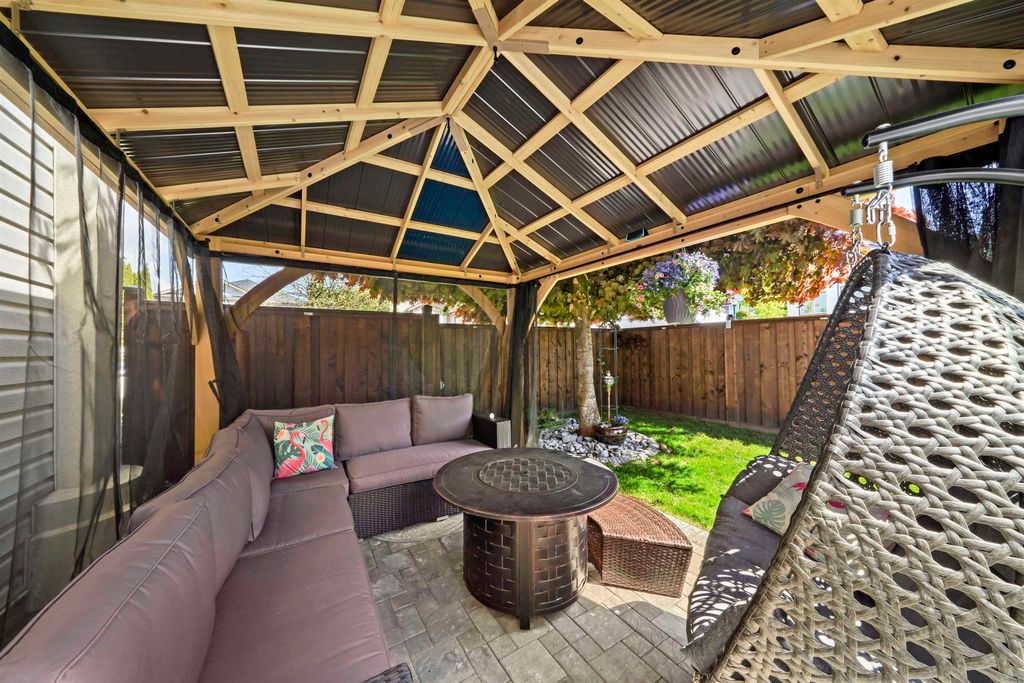 listing image 1108352338598746874