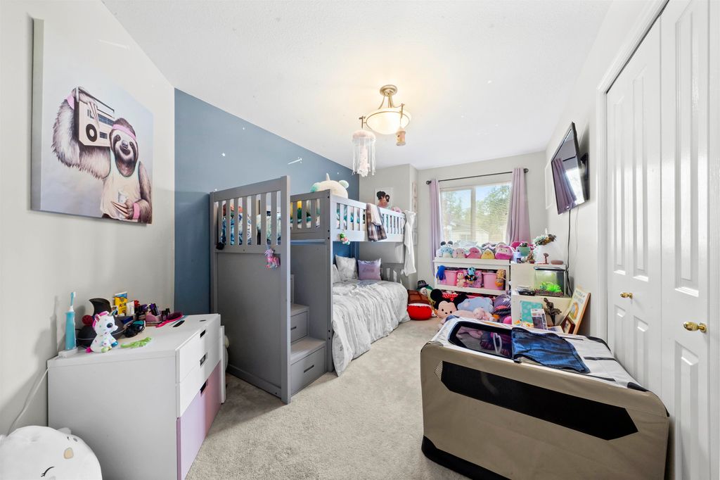 listing image 1102127899881845411