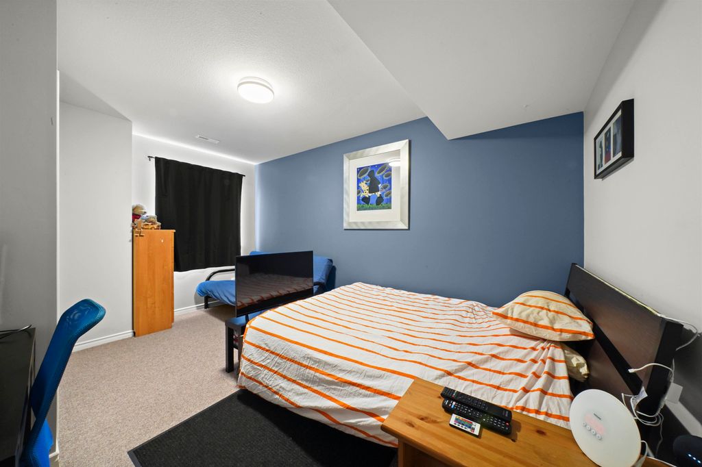 listing image 1107134044250383368