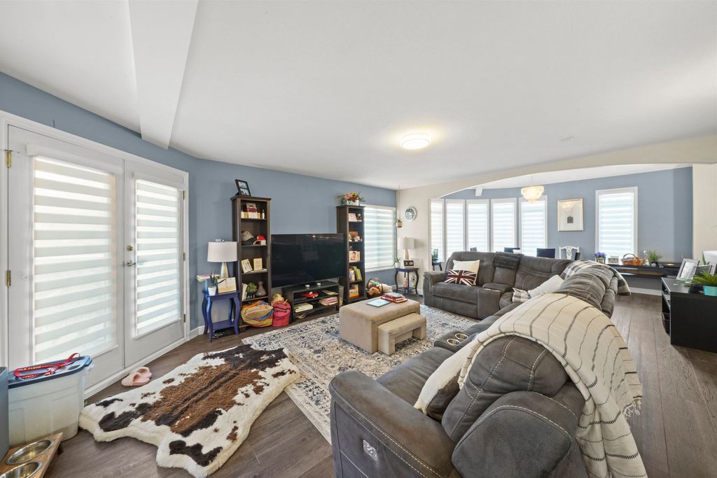 listing image 1109383217270982445