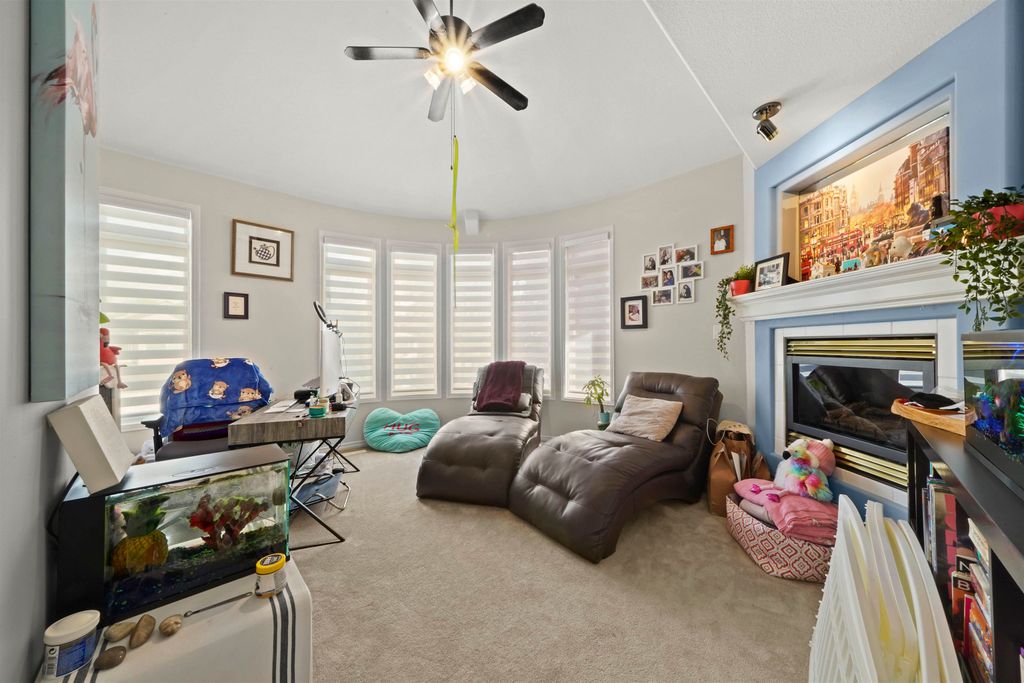 listing image 1104281951909215857