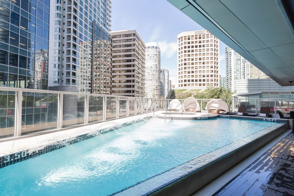 listing image 1101885186605475787