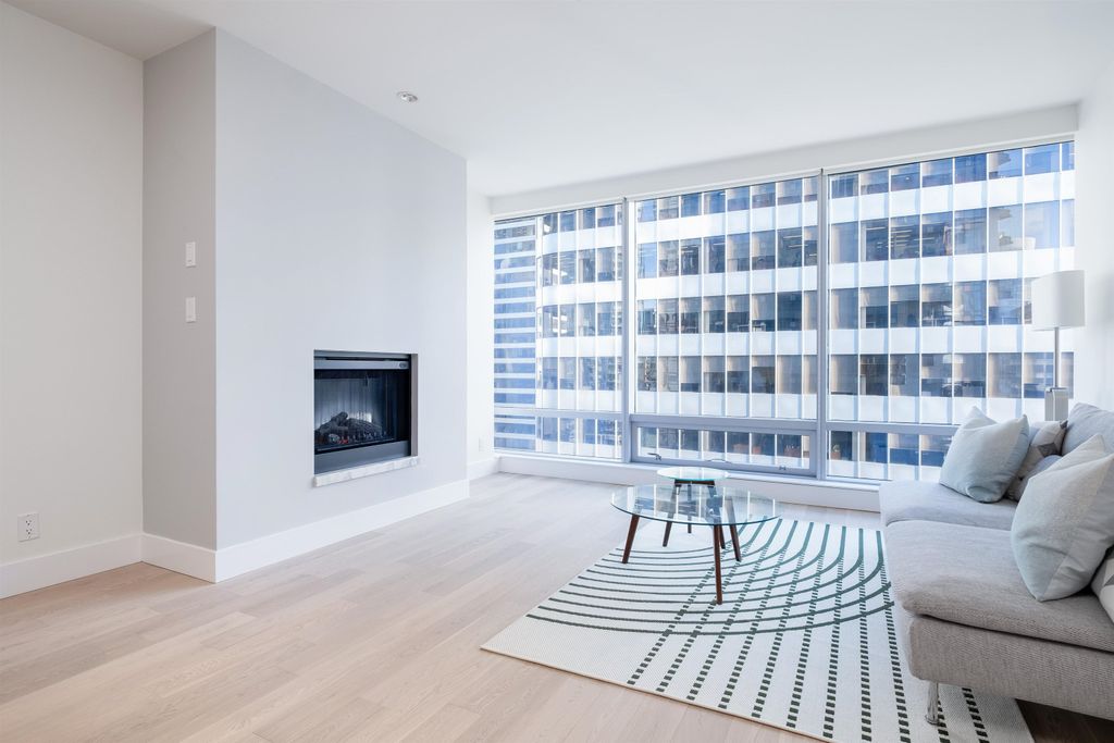 listing image 1104296714217779771