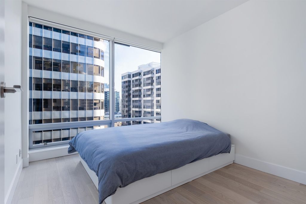 listing image 1109616206470127191