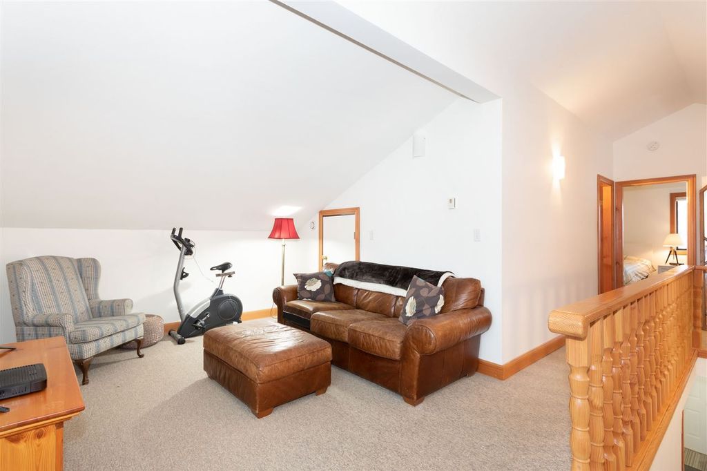 listing image 1102338305971702188