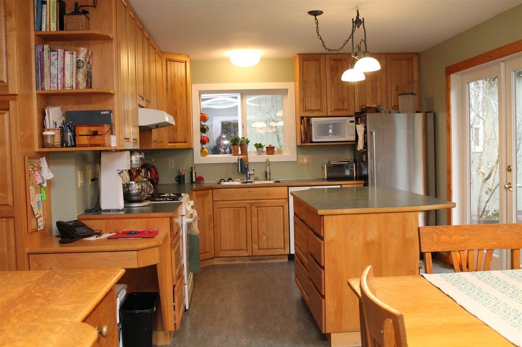 listing image 1101501259930190784