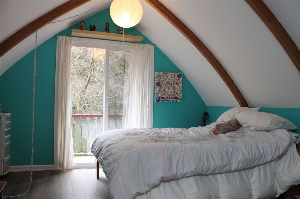 listing image 1101172789088804602