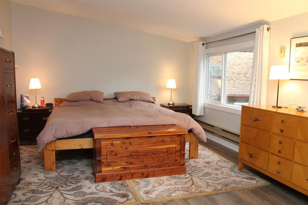 listing image 1100197721433047901