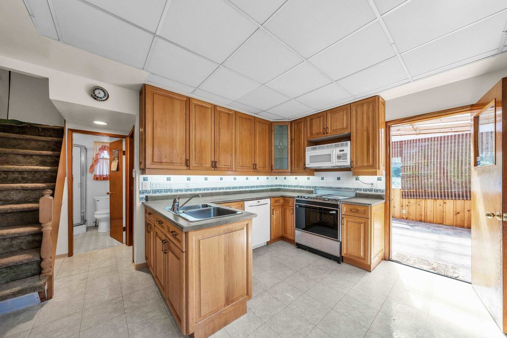 listing image 1107645628706071356