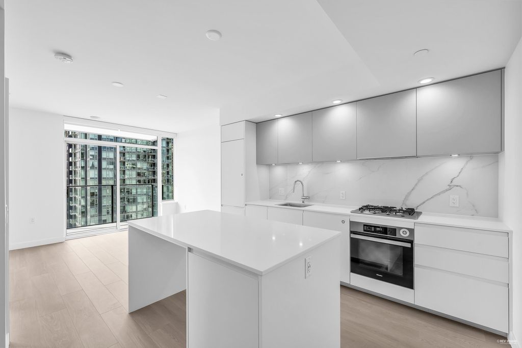 listing image 1101724091231784258
