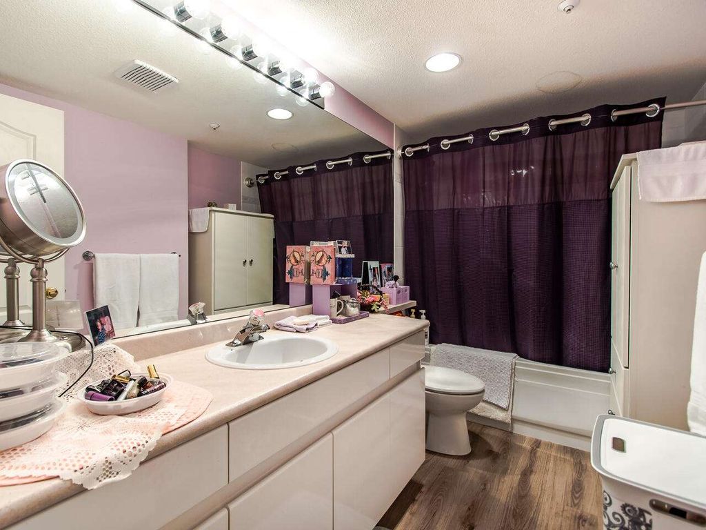 listing image 1105237719923476261