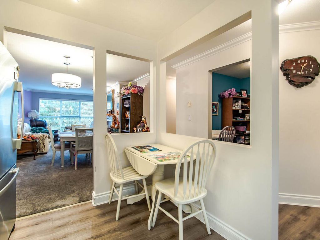 listing image 1107000640214369357