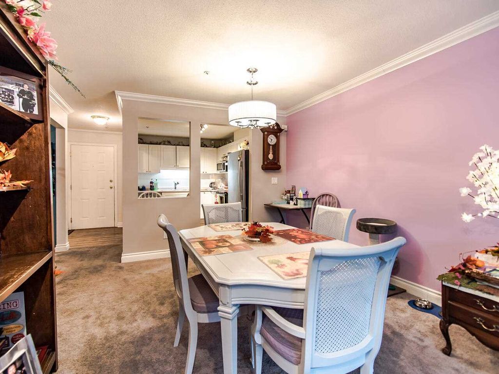 listing image 1103592475629376465