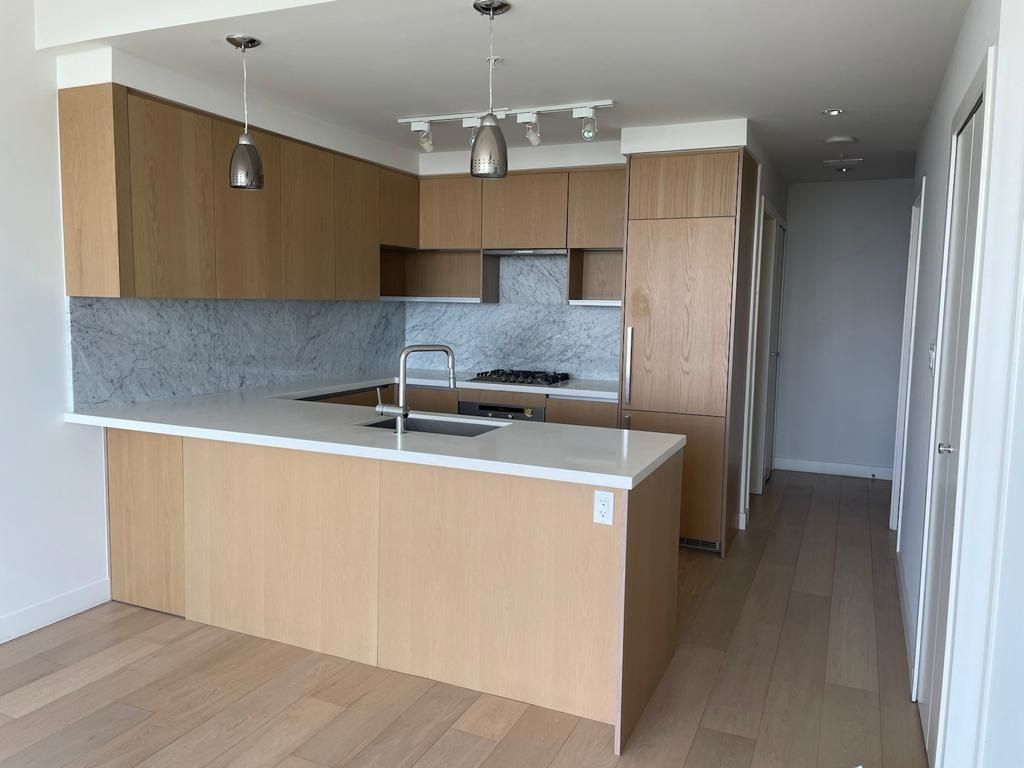 listing image 1100525000714022477