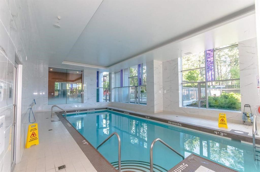 listing image 1108275291492953858