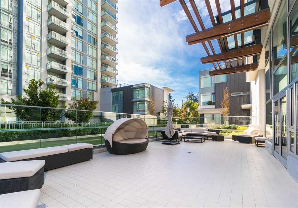 listing image 1104703466334047998