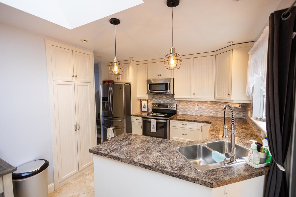 listing image 1103733103033559145