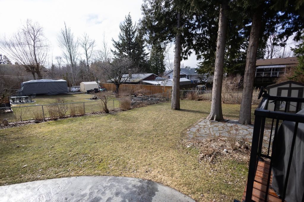 listing image 1106615052503304272