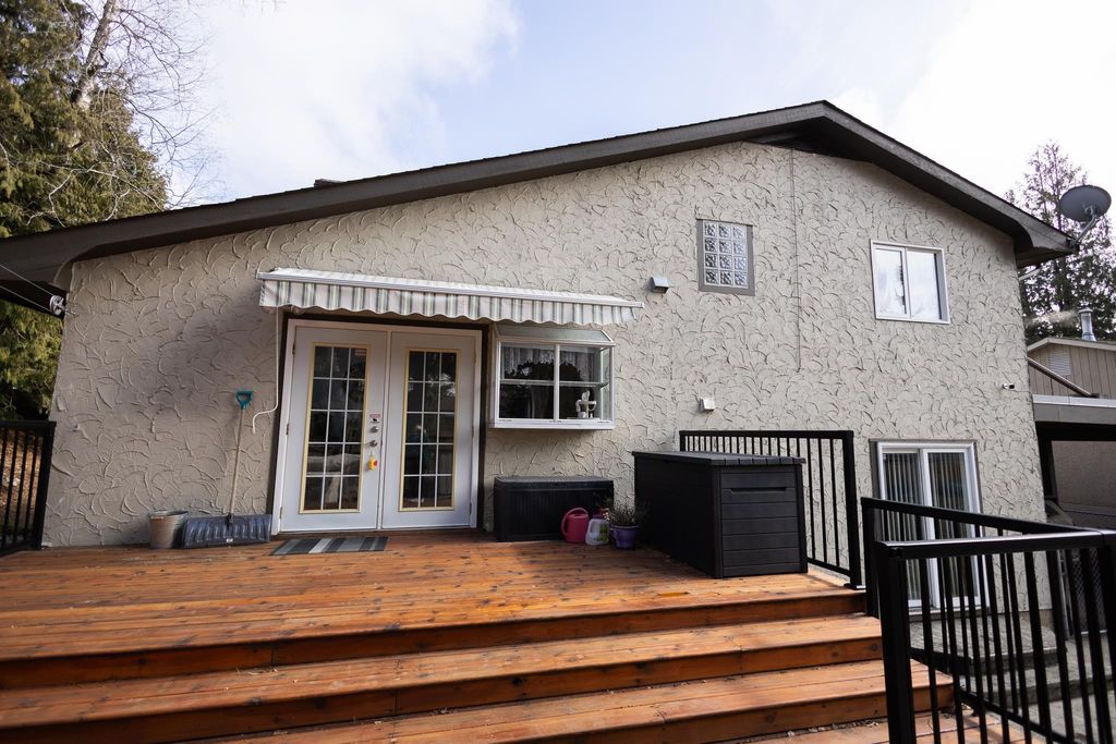 listing image 1104948938664362637