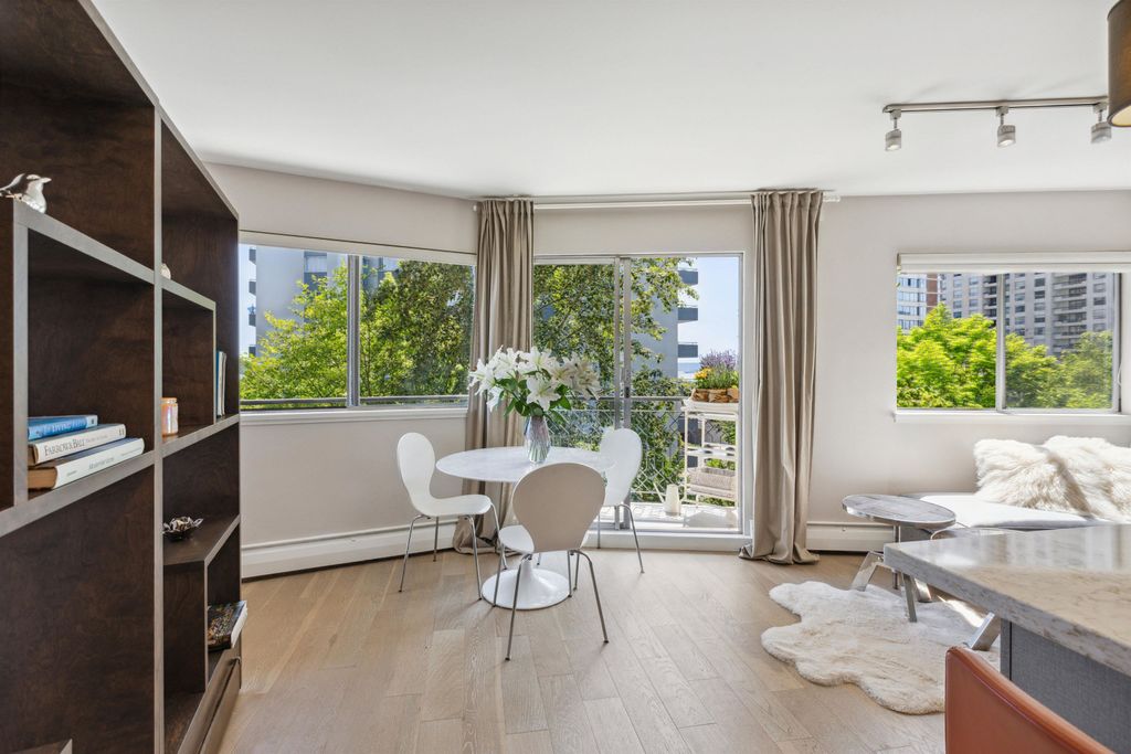 listing image 1100685811459637753