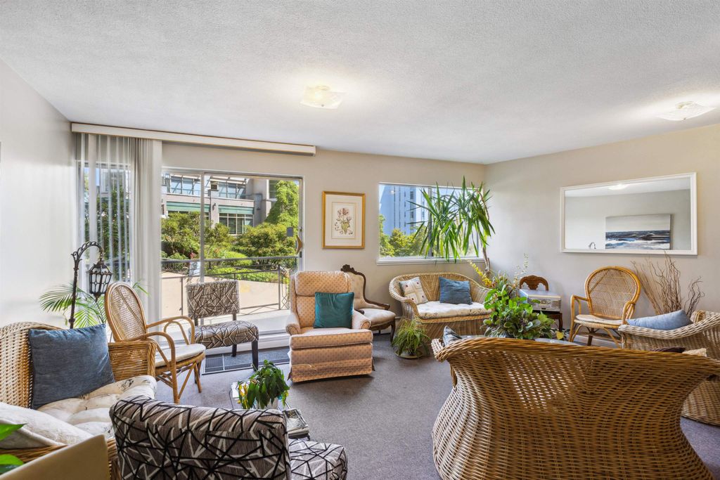 listing image 1108015007685203981