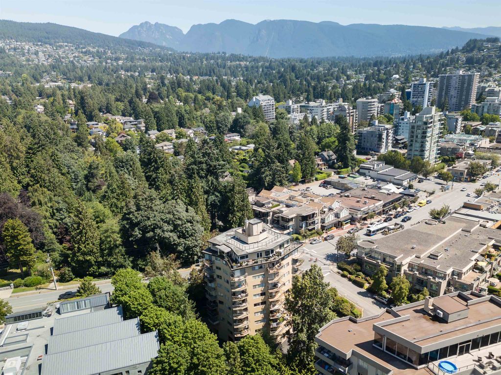 listing image 1109544760511471241