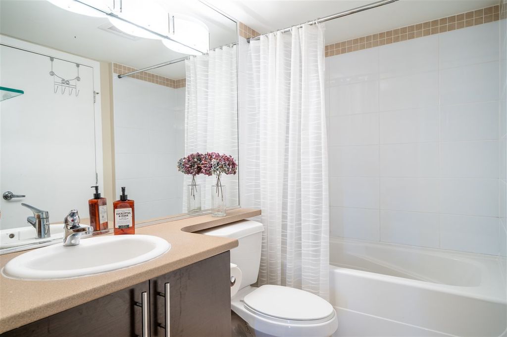 listing image 1103611810887167132