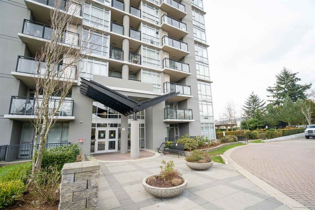listing image 1101310514467207418