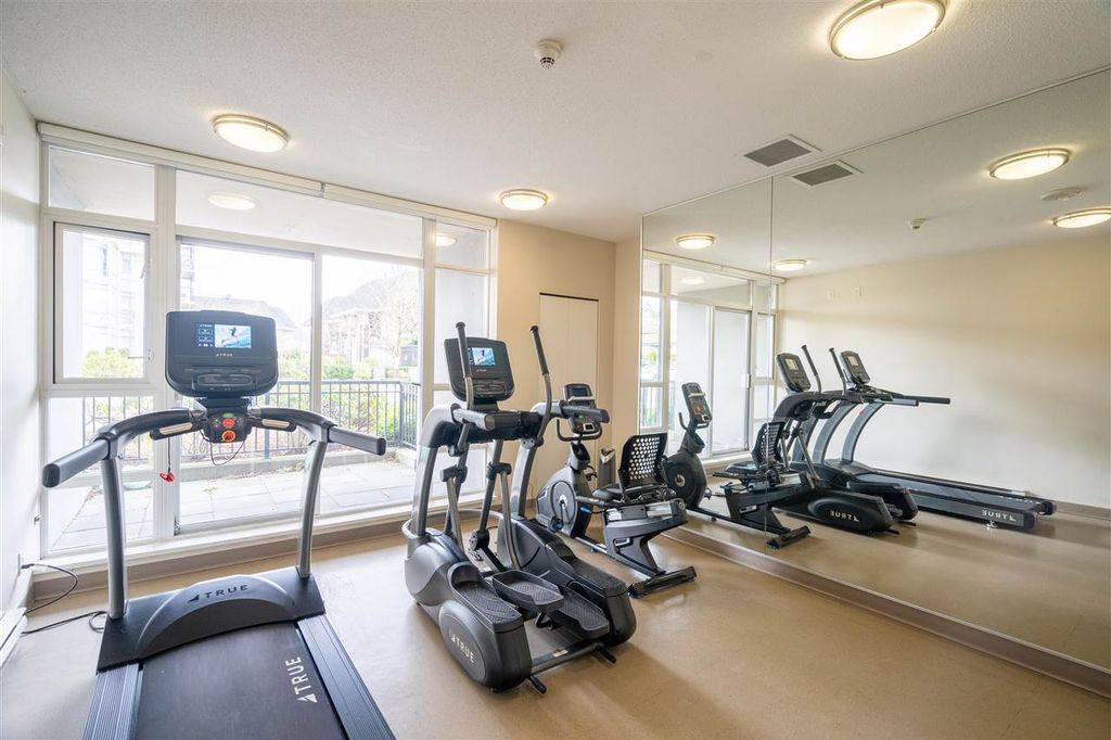 listing image 1100396459439814805