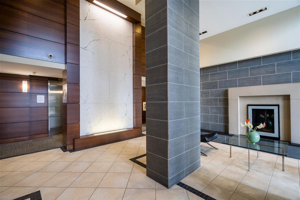 listing image 1106885146799548332