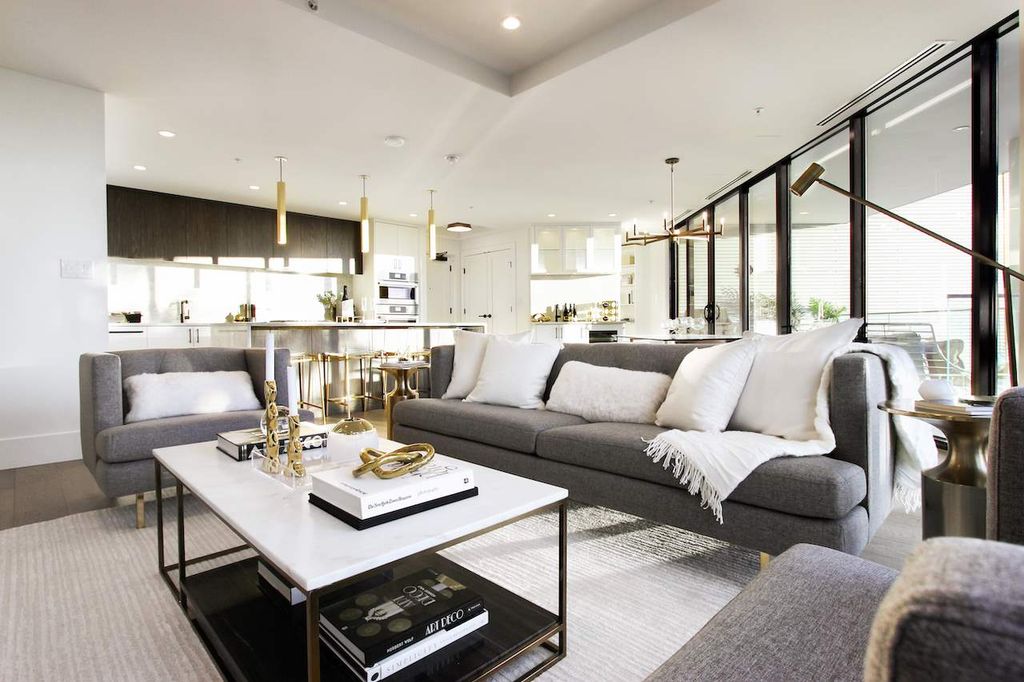 listing image 1108231571264587360