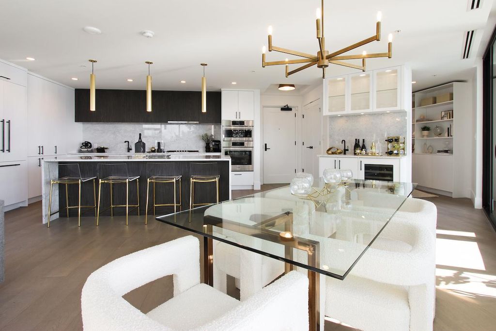 listing image 1109474325925159799