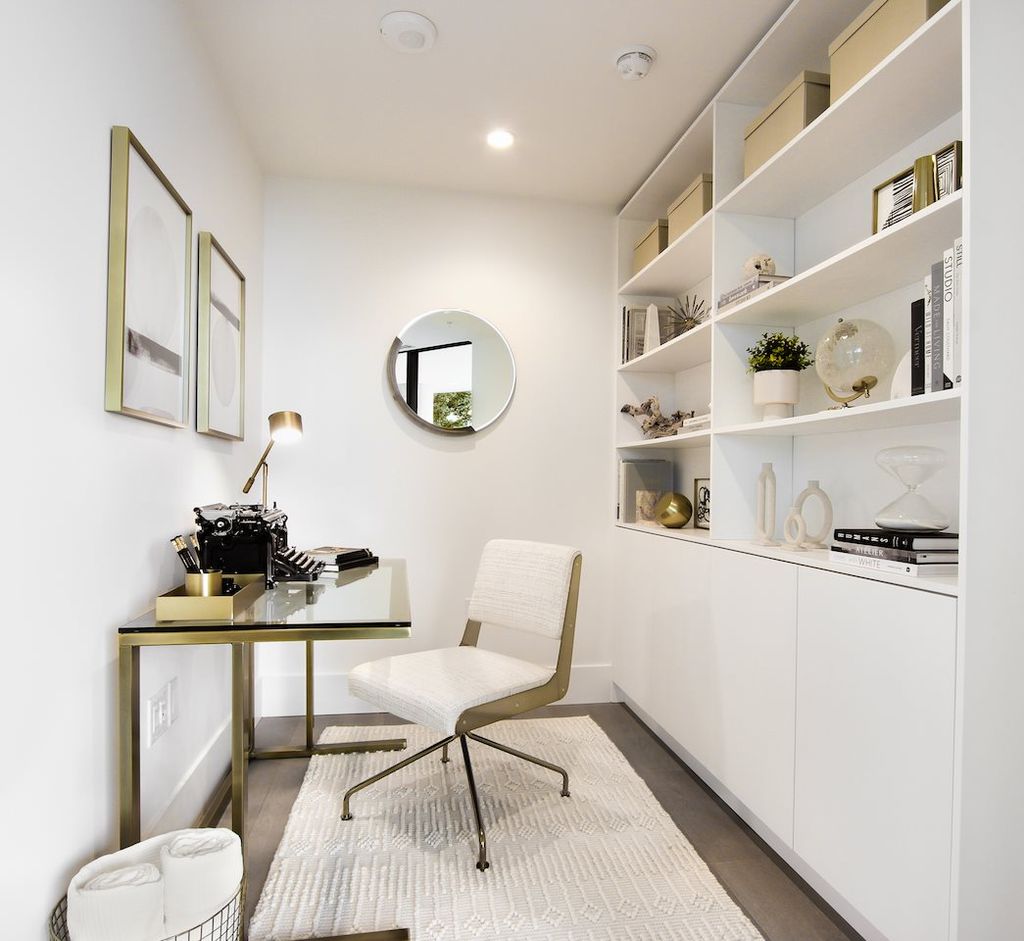 listing image 1105878484347621053