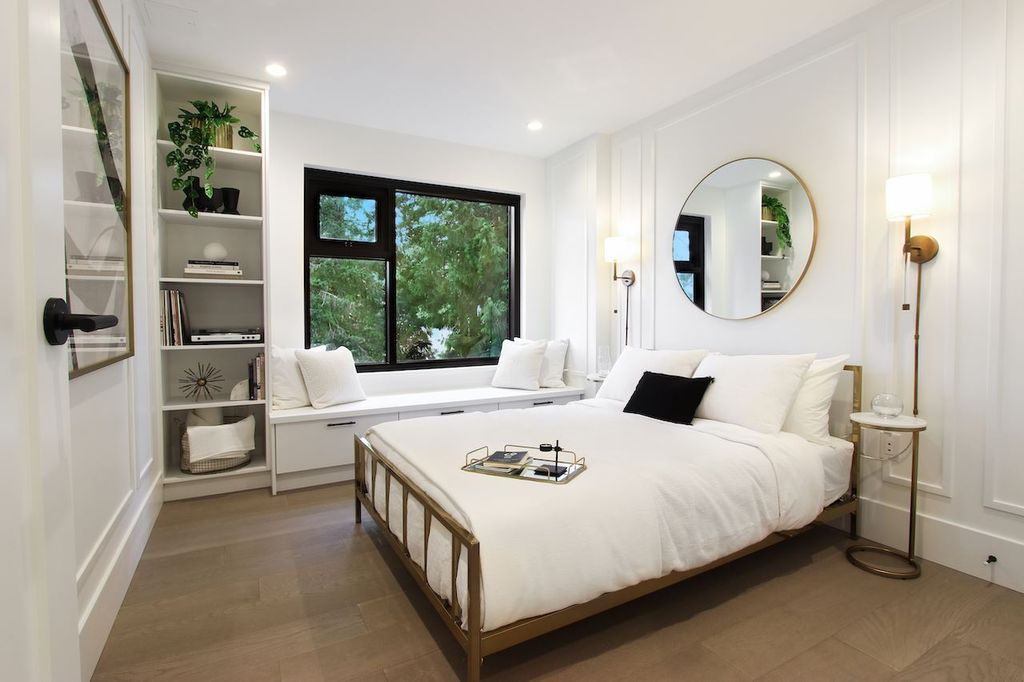 listing image 1101372856615581567