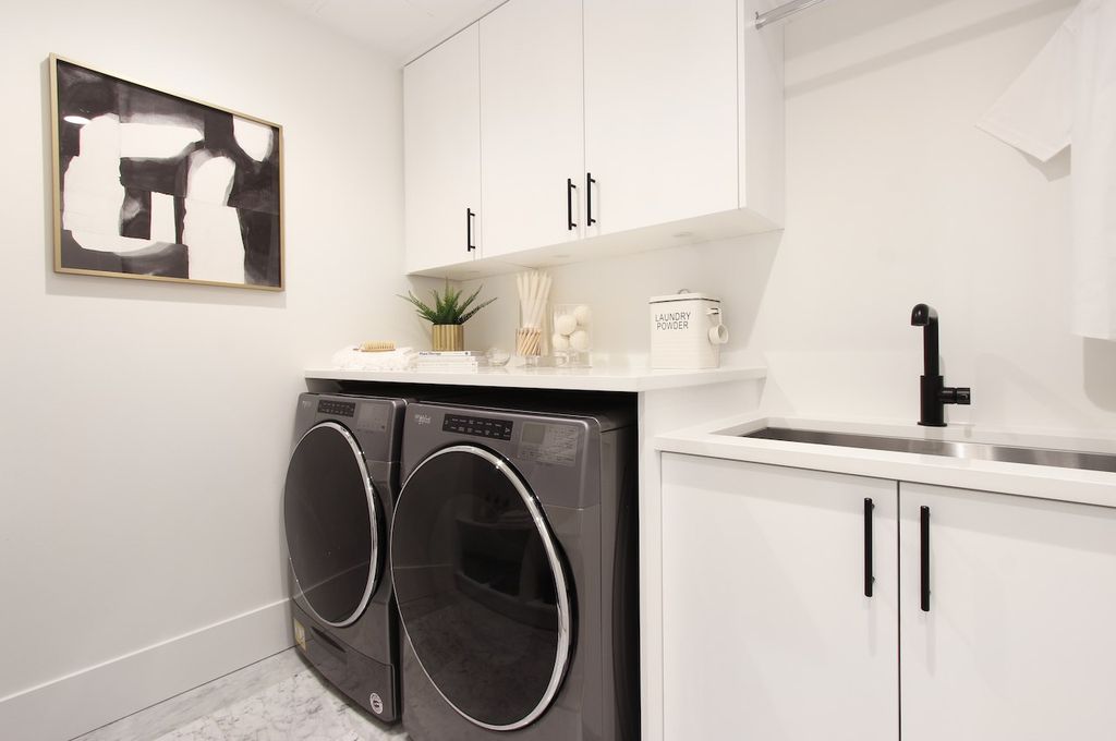 listing image 1103719324362691902