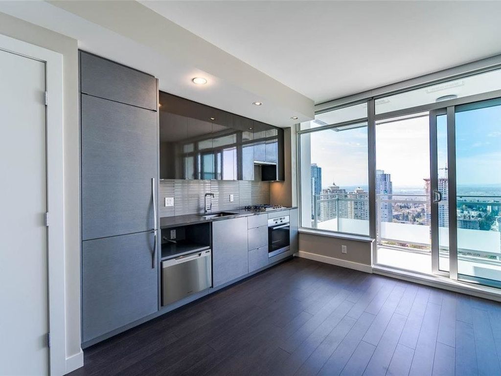 listing image 1100067952380604481