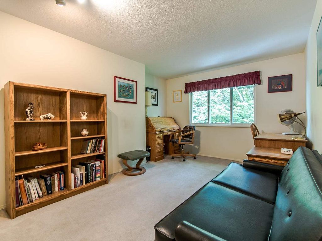 listing image 1101848558911096143