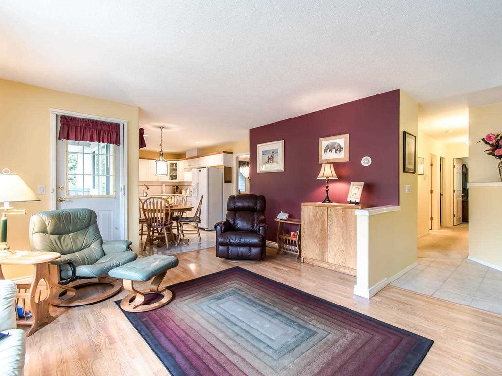 listing image 1106301955095419186