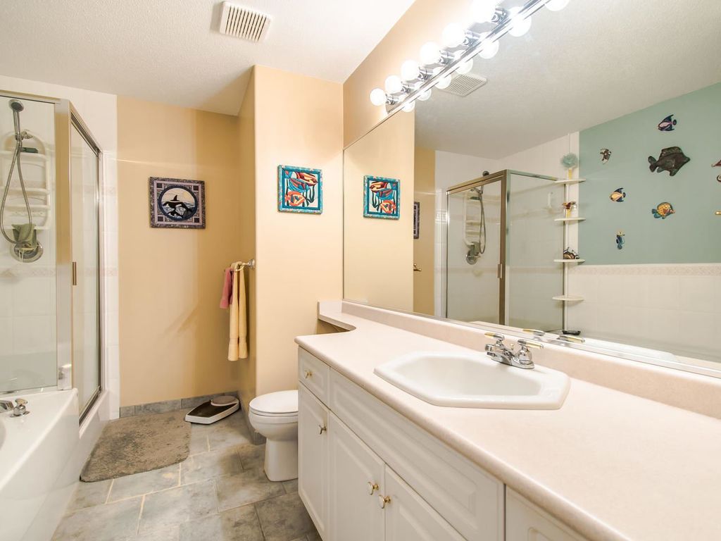 listing image 1103282198886432704